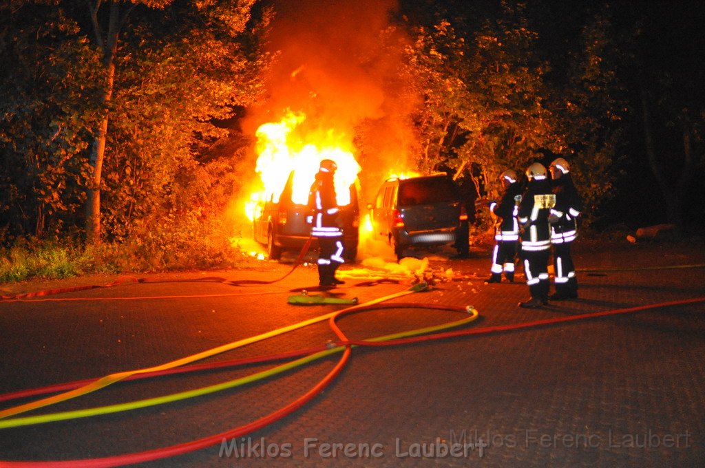 Wieder brennende Autos in Koeln Hoehenhaus P098.JPG